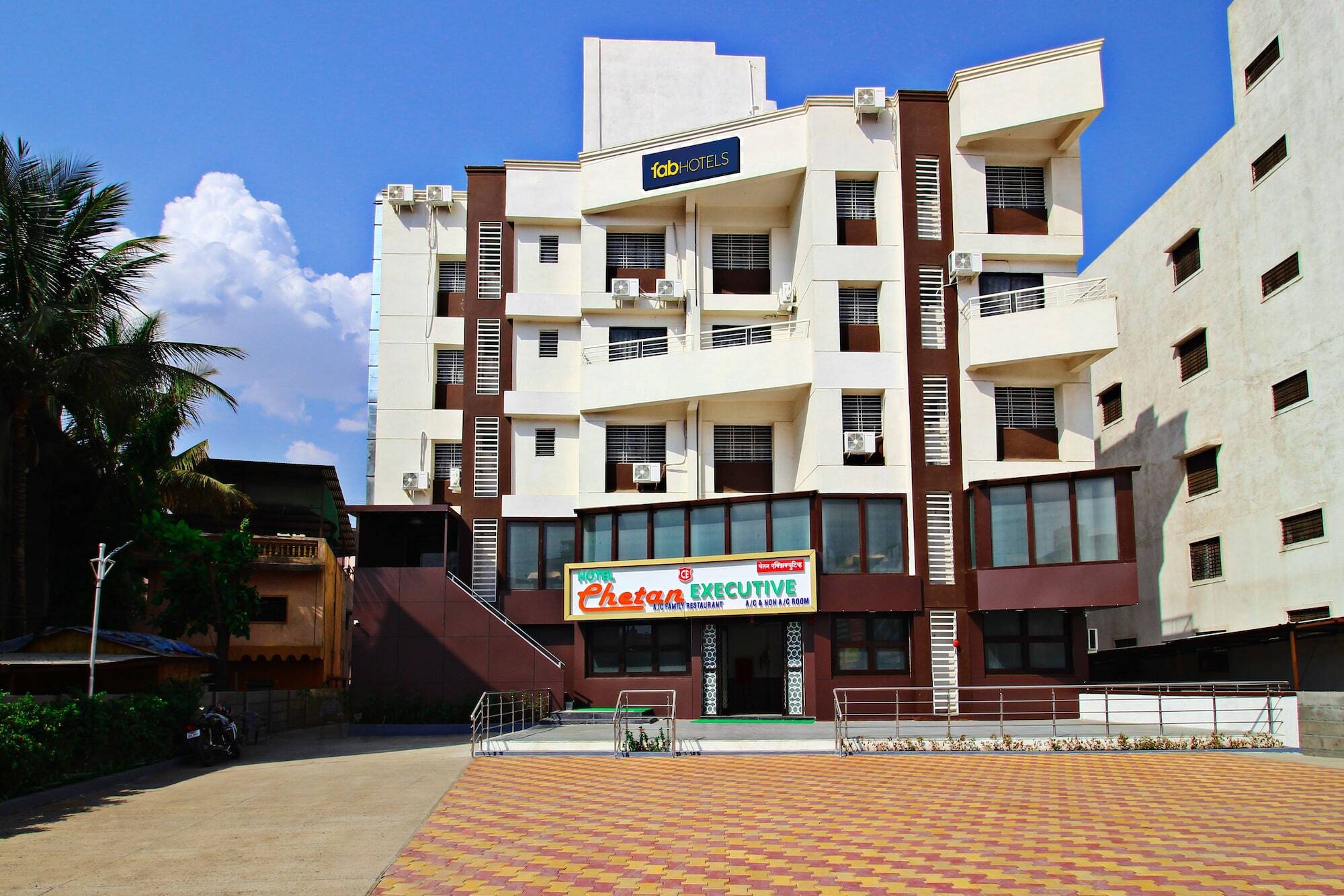 Fabhotel Chetan Executive Hadapsar Phursungi 外观 照片
